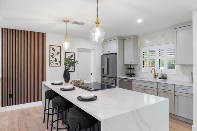 3705 TANGIER TERRACE, Sarasota, FL 34239