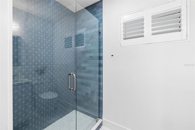 3705 TANGIER TERRACE, Sarasota, FL 34239