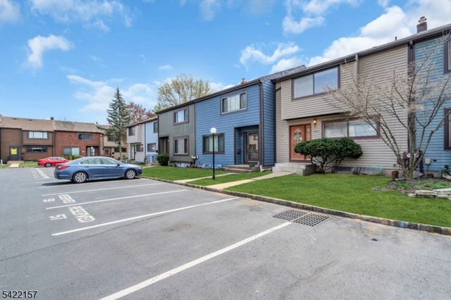 457 Brookside Ln, Hillsborough Twp., NJ 08844