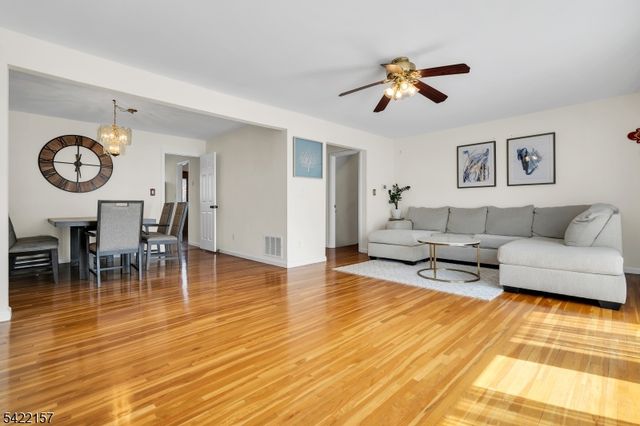 457 Brookside Ln, Hillsborough Twp., NJ 08844
