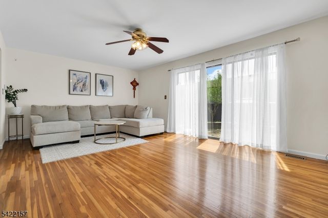 457 Brookside Ln, Hillsborough Twp., NJ 08844
