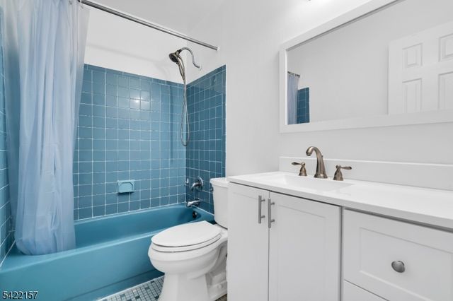 457 Brookside Ln, Hillsborough Twp., NJ 08844
