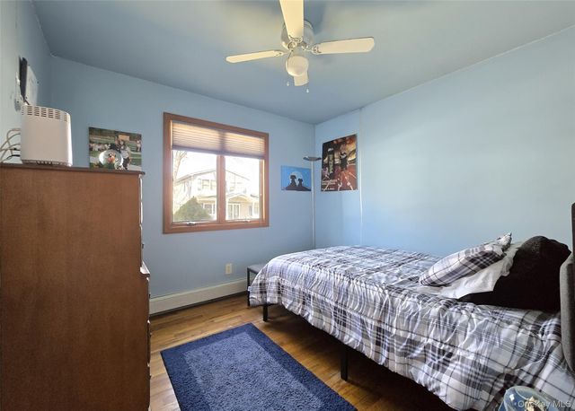 174 Shelby Avenue, Holbrook, NY 11741