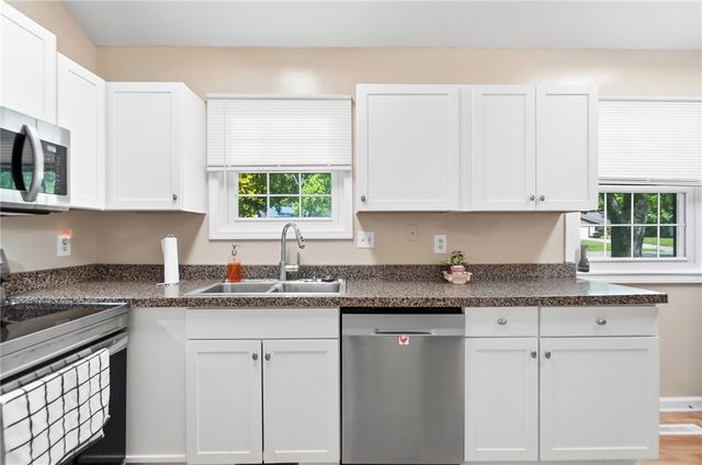 1960 Carol Parkway, Kettering, OH 45440