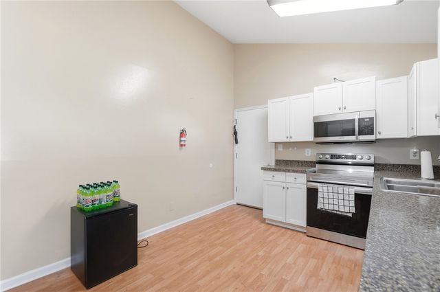 1960 Carol Parkway, Kettering, OH 45440