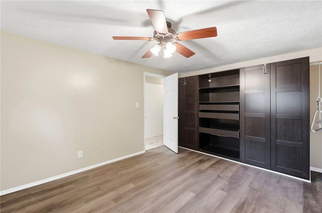 1960 Carol Parkway, Kettering, OH 45440