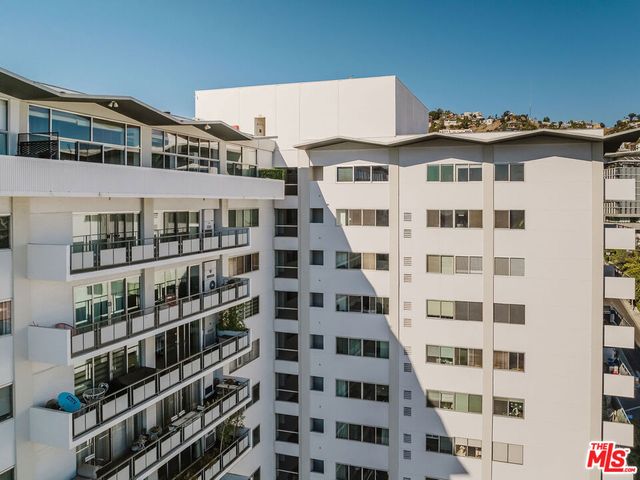 1155 N La Cienega Boulevard 1207, West Hollywood, CA 90069