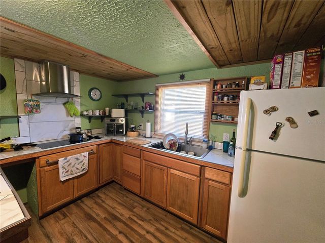 7970 NE 110 AVENUE, Bronson, FL 32621