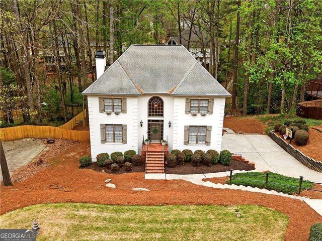 135 Inverness Approach, Roswell, GA 30075