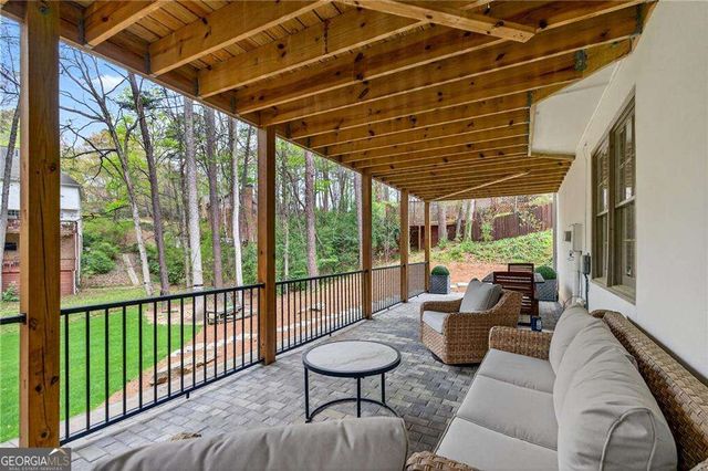 135 Inverness Approach, Roswell, GA 30075