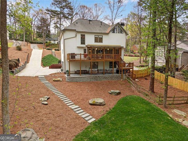135 Inverness Approach, Roswell, GA 30075