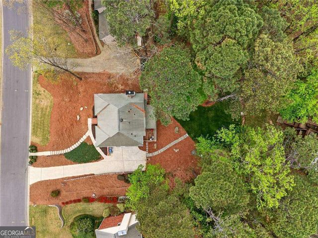 135 Inverness Approach, Roswell, GA 30075