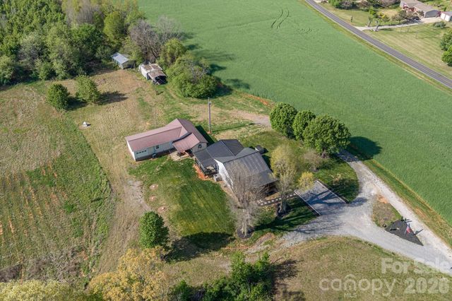 3635 Jennifer Ballenger Lane, Crouse, NC 28033
