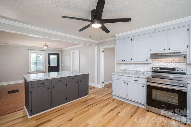 3635 Jennifer Ballenger Lane, Crouse, NC 28033
