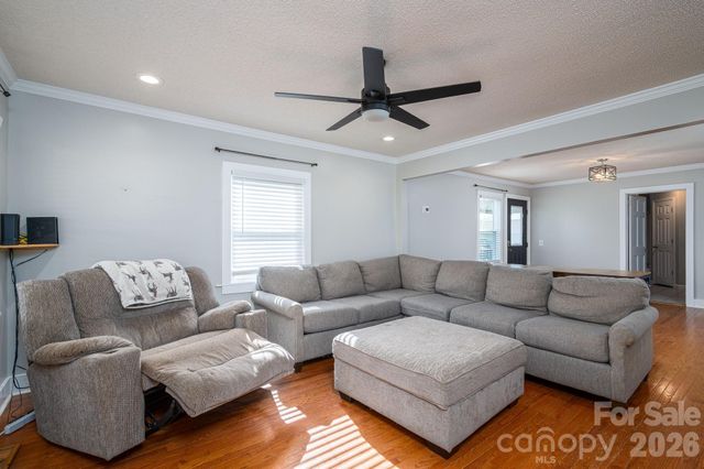 3635 Jennifer Ballenger Lane, Crouse, NC 28033