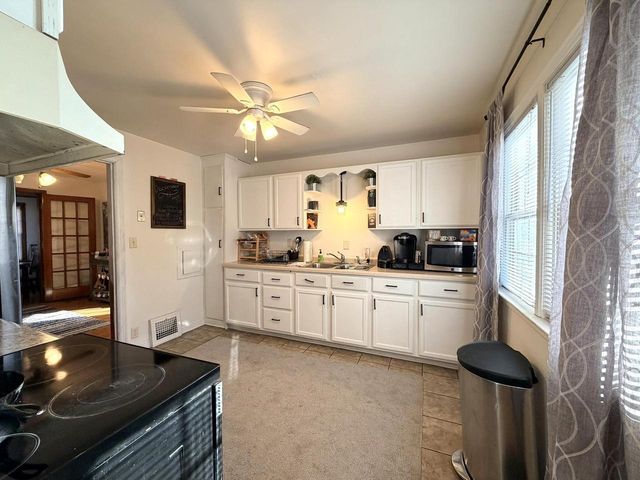 4014 Wright AVENUE, Racine, WI 53405