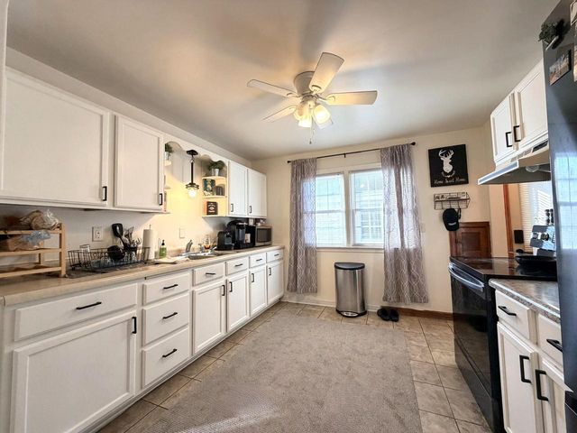 4014 Wright AVENUE, Racine, WI 53405