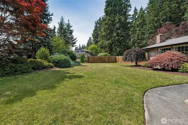 11804 86th Avenue Ct E, Puyallup, WA 98373