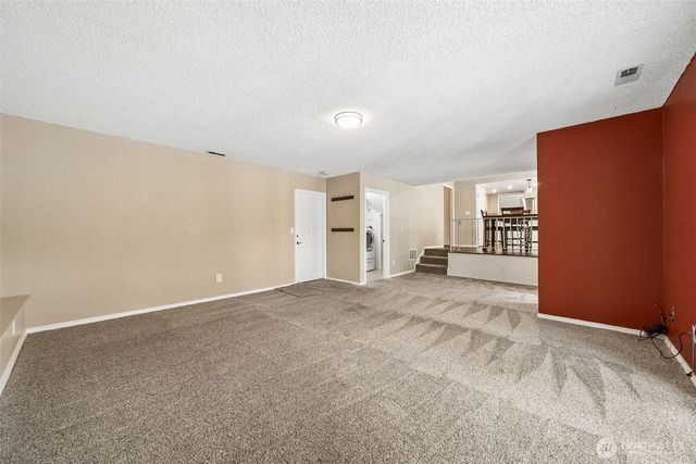 11804 86th Avenue Ct E, Puyallup, WA 98373