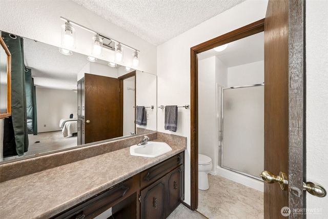 11804 86th Avenue Ct E, Puyallup, WA 98373