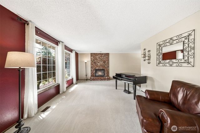 11804 86th Avenue Ct E, Puyallup, WA 98373