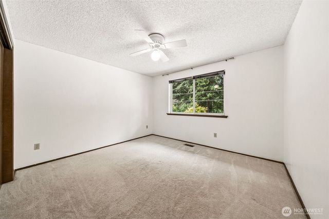11804 86th Avenue Ct E, Puyallup, WA 98373