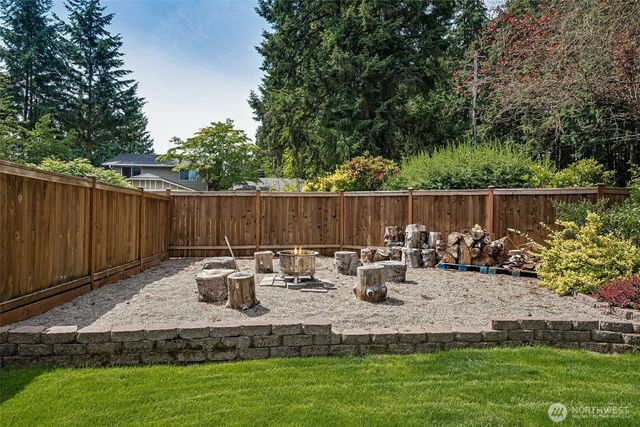 11804 86th Avenue Ct E, Puyallup, WA 98373