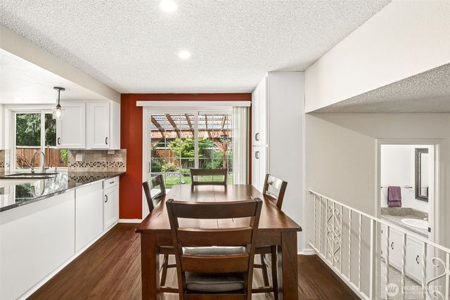 11804 86th Avenue Ct E, Puyallup, WA 98373