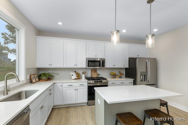 343 Seneca Ridge Drive 40, Middleville, MI 49333