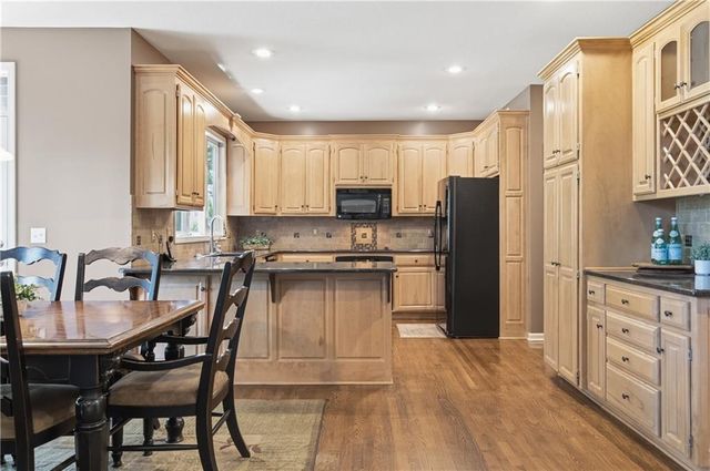 225 NE Misty Meadow Drive, Lee's Summit, MO 64064