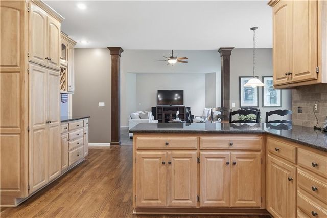 225 NE Misty Meadow Drive, Lee's Summit, MO 64064