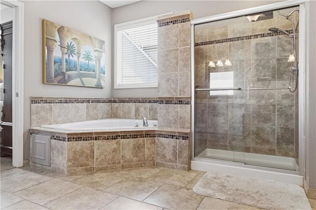 225 NE Misty Meadow Drive, Lee's Summit, MO 64064