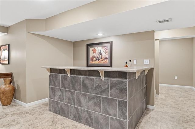 225 NE Misty Meadow Drive, Lee's Summit, MO 64064