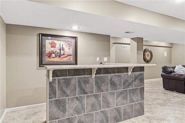 225 NE Misty Meadow Drive, Lee's Summit, MO 64064