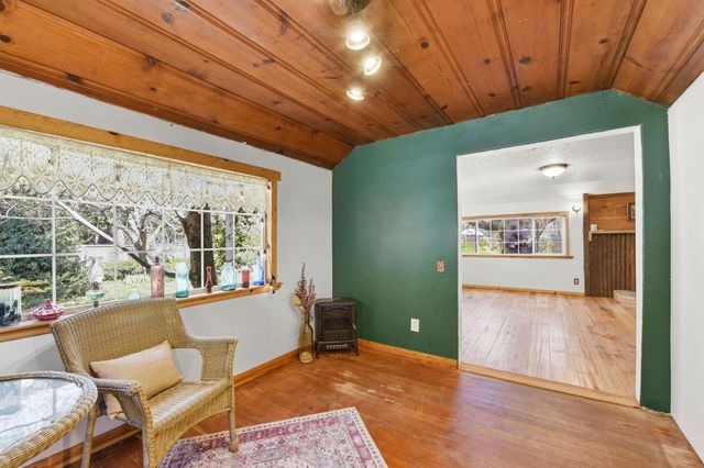 5580 Pony Express Trl, Camino, CA 95709