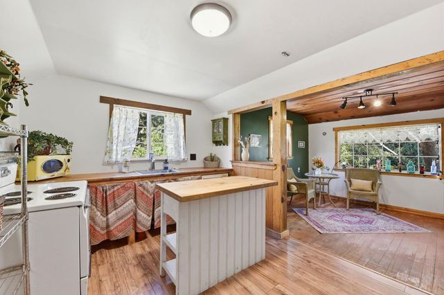 5580 Pony Express Trl, Camino, CA 95709