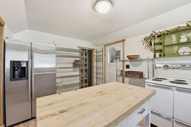 5580 Pony Express Trl, Camino, CA 95709