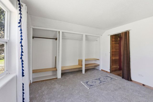 5580 Pony Express Trl, Camino, CA 95709