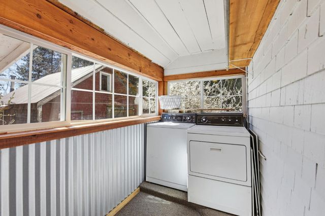 5580 Pony Express Trl, Camino, CA 95709