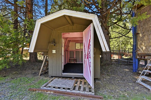 5580 Pony Express Trl, Camino, CA 95709