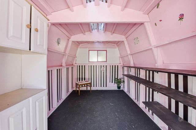 5580 Pony Express Trl, Camino, CA 95709