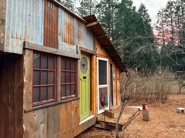 5580 Pony Express Trl, Camino, CA 95709