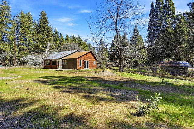 5580 Pony Express Trl, Camino, CA 95709