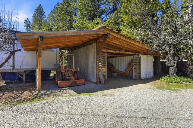 5580 Pony Express Trl, Camino, CA 95709