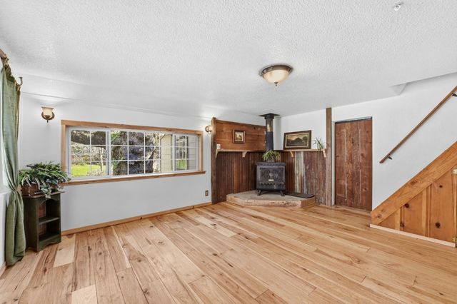 5580 Pony Express Trl, Camino, CA 95709