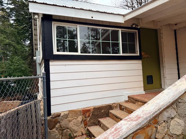 5580 Pony Express Trl, Camino, CA 95709