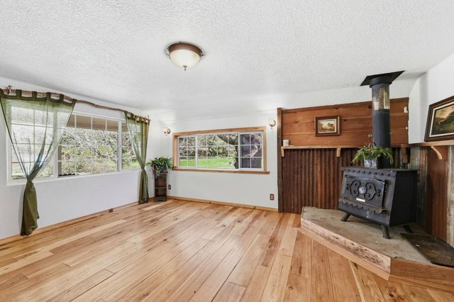 5580 Pony Express Trl, Camino, CA 95709