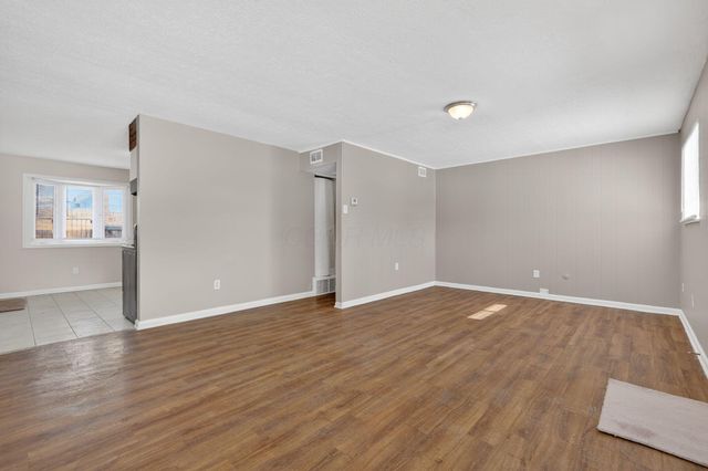 3251 Hilock Court, Columbus, OH 43207