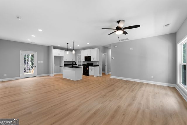160 Wyatt Way, Summerville, GA 30747