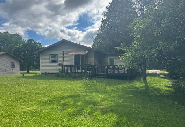 5403 Kings Way, Gladwin, MI 48624